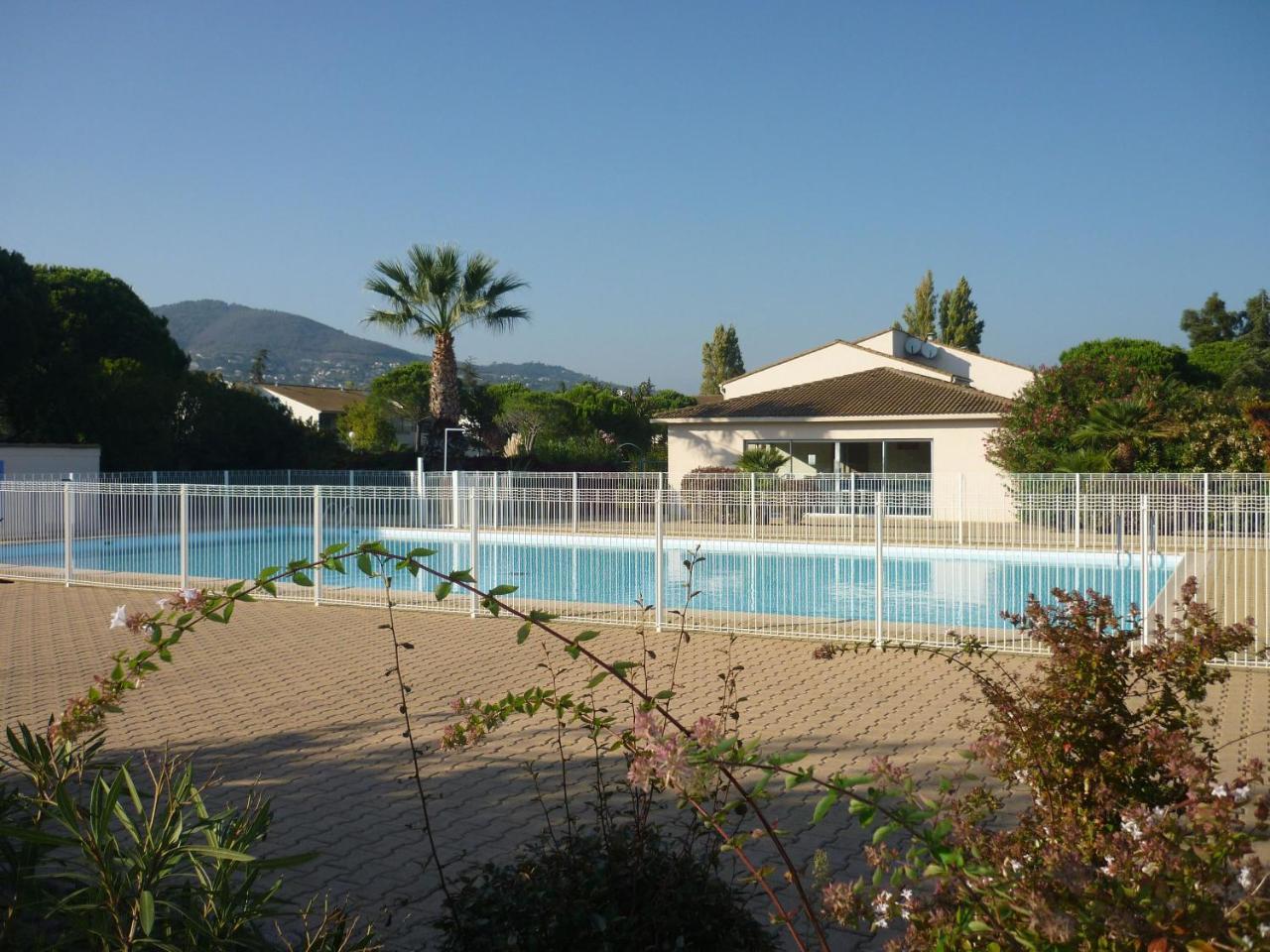 Apartamento Les Jardins Du Golf - Mandelieu Exterior foto